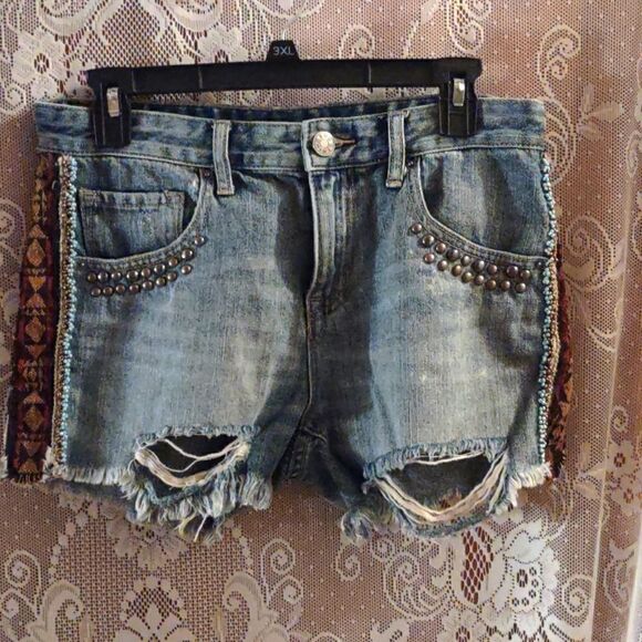 BDG Women's size S or 27 In distressed beaded studded tapestry Jean short shorts - Picture 1 of 11